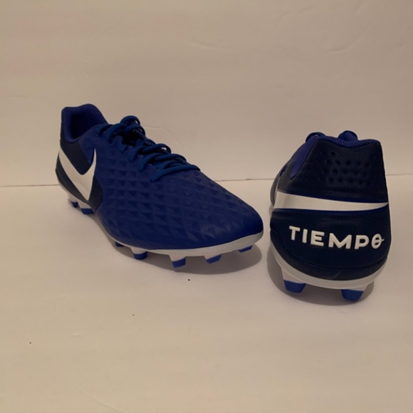 CLEATS - Picture 2 of 2